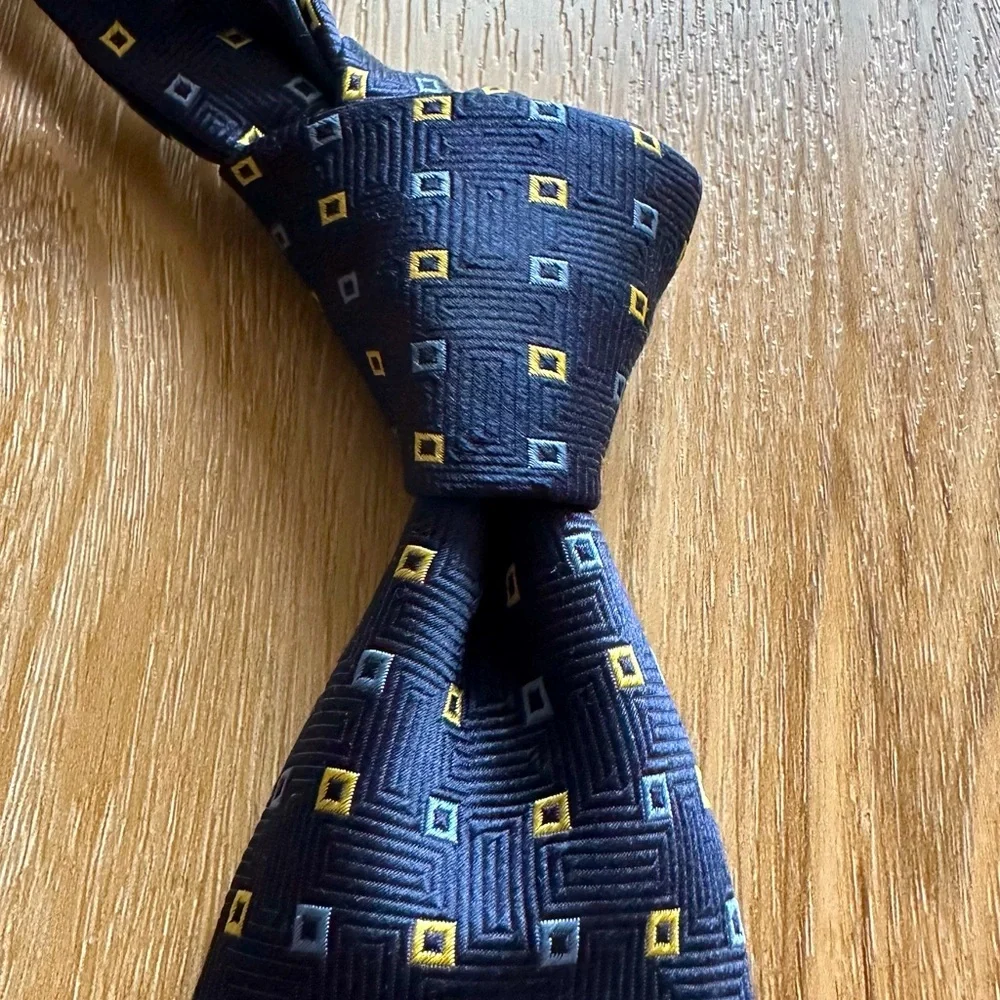 THOMAS PINK Vintage Tie Made by Charles Hill